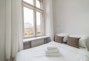 Iron/ironing board, bed sheets - Heart of Poznań Studio #2 (Poznań)