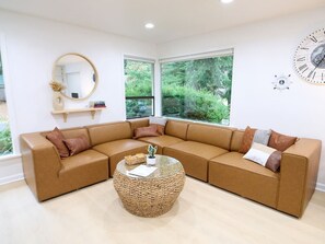 Een televisie, een open haard en videogames