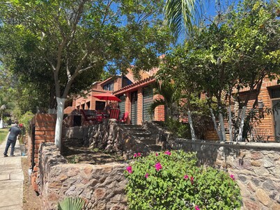 Tranquil Solimar Escape: 1BR Winter monthly rents