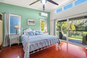 Bügeleisen/Bügelbrett, Internetzugang, Bettwäsche