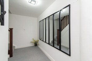 Interior - Bright 3 Bed Ground Floor Flat - Derby (Derby)