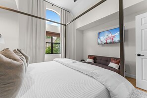 4 bedrooms, iron/ironing board, travel cot, free WiFi