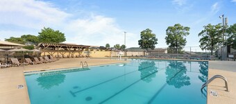 New Listing Special!! Heated Indoor Pool - Hot Tub - Golf - Pickleball - Fishing