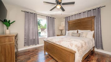 1 bedroom, iron/ironing board, internet, bed sheets