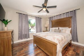 1 bedroom, iron/ironing board, Internet, bed sheets