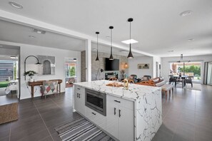 Interior - Casa Meiselman | Heated Pool, Spa, Golf W/ Views (Palm Springs)