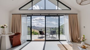 Interior - Villa Minto: Luxury Off-Grid Flower Farm Stay (Flowerdale)