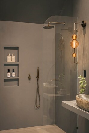 Bathroom - Villa Minto | Luxury Flower Farm Stay (Flowerdale)