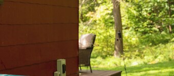 Hot Tub, Wood-burning Fireplace on Four Acres of Forest