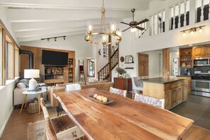 Dining - Panoramic Peaks at Alpine by Tahoe Getaways - Pet-Friendly, A/C, Hot Tub, Shuttle & Stunning Views (Alpine Meadows)