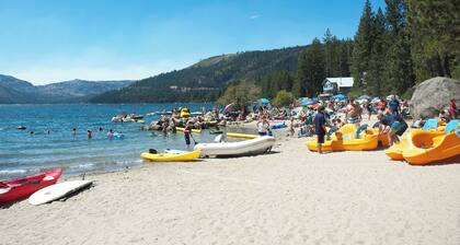 Sparrow's Rest by Tahoe Getaways - Pet-Friendly 3BR in Tahoe Donner w/ HOA