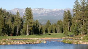 Golf - Sparrow's Rest by Tahoe Getaways - Pet-Friendly 3BR in Tahoe Donner w/ HOA (Truckee)
