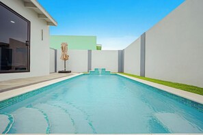 Pool - BRAND NEW Modern 3BR2BA~BBQ~Patio~Great Location (Noord)