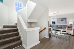 Smart TV - Pelican: Buxton Townhouse w/ Ocean Views & Porch (Buxton)