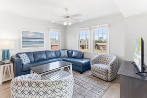 Smart TV - Oyster | Dog-Friendly Townhouse w/ Ocean Views (Buxton)