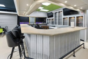 Bar (en la propiedad)