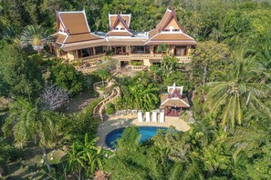 Exterior - 7BR Luxury Pool Villa - Layan Beach (Tambon Choeng Thale)