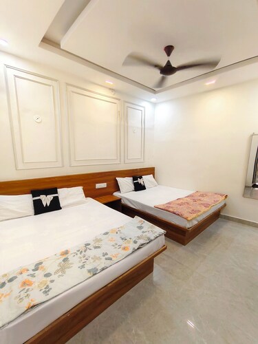 Shivay homestay ujjain 