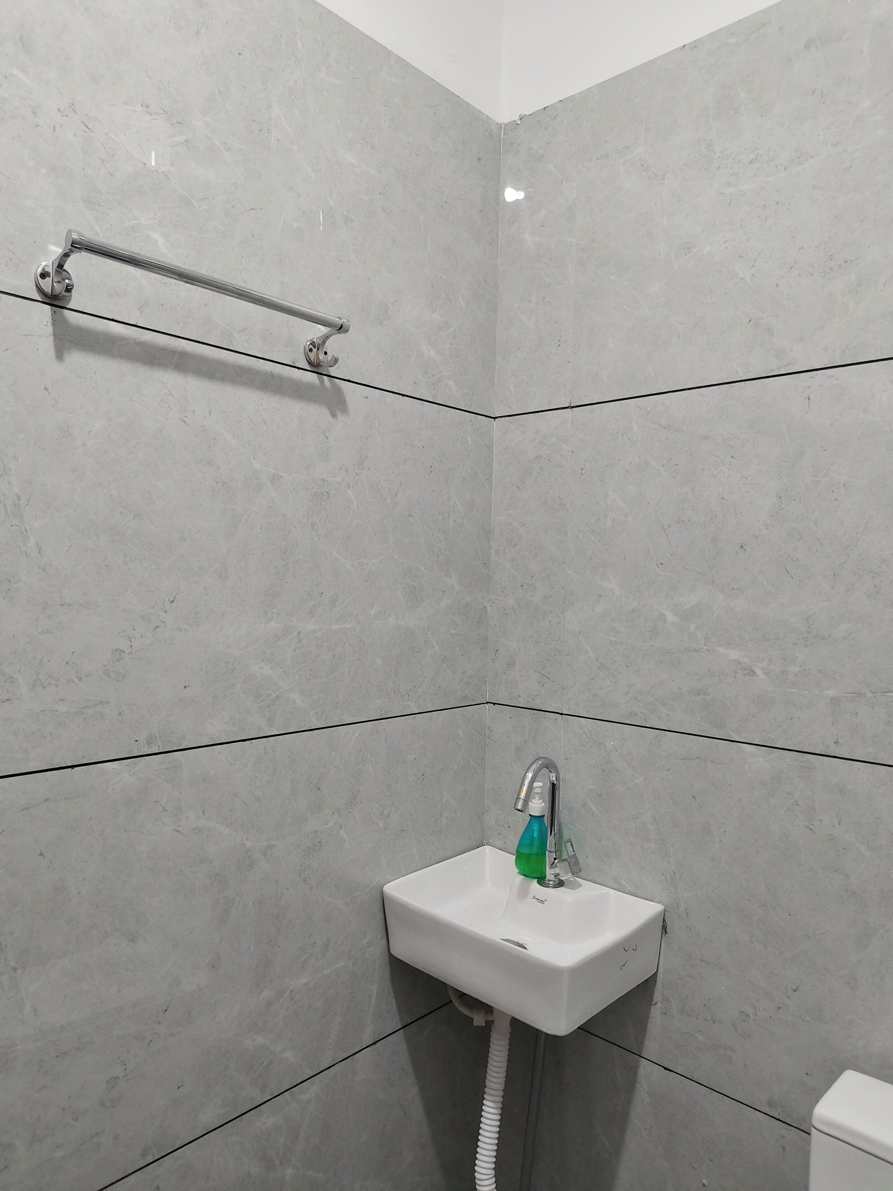 Family Room, Balcony, City View | Bathroom