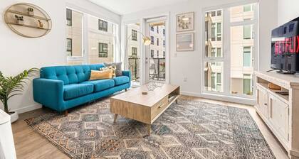 The K-Town 2BD Haven - Hot Tub, Gym & Parking