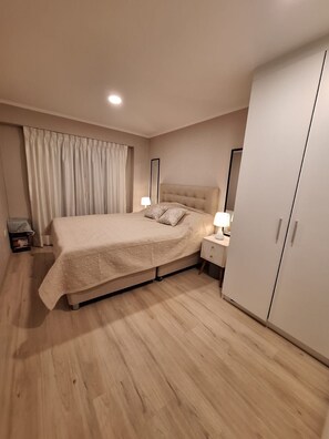 2 habitaciones, tabla de planchar con plancha y wifi 