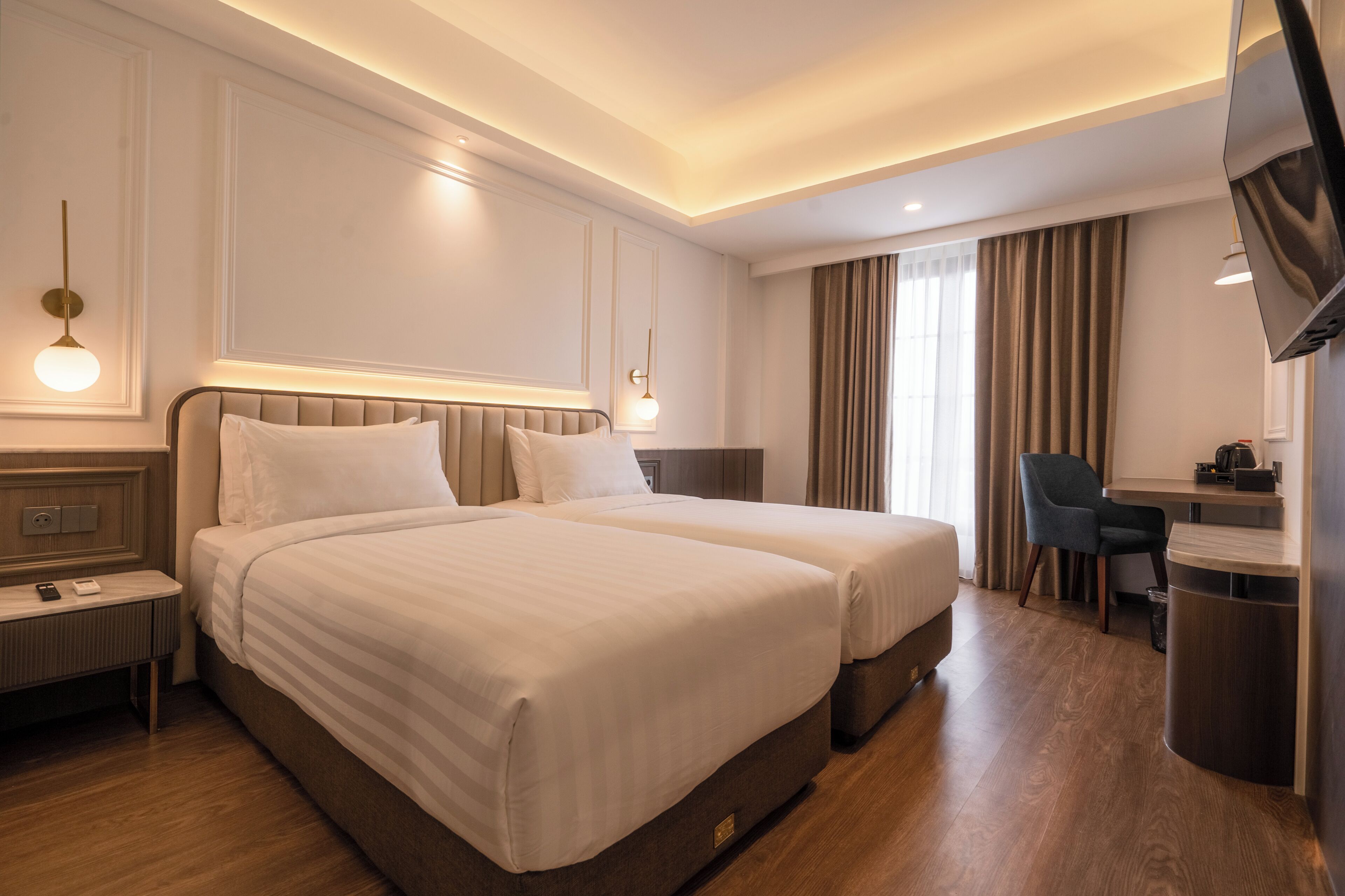 Minibar, in-room safe, desk, blackout curtains