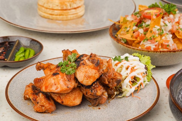 Sarapan prasmanan setiap hari dengan biaya tambahan