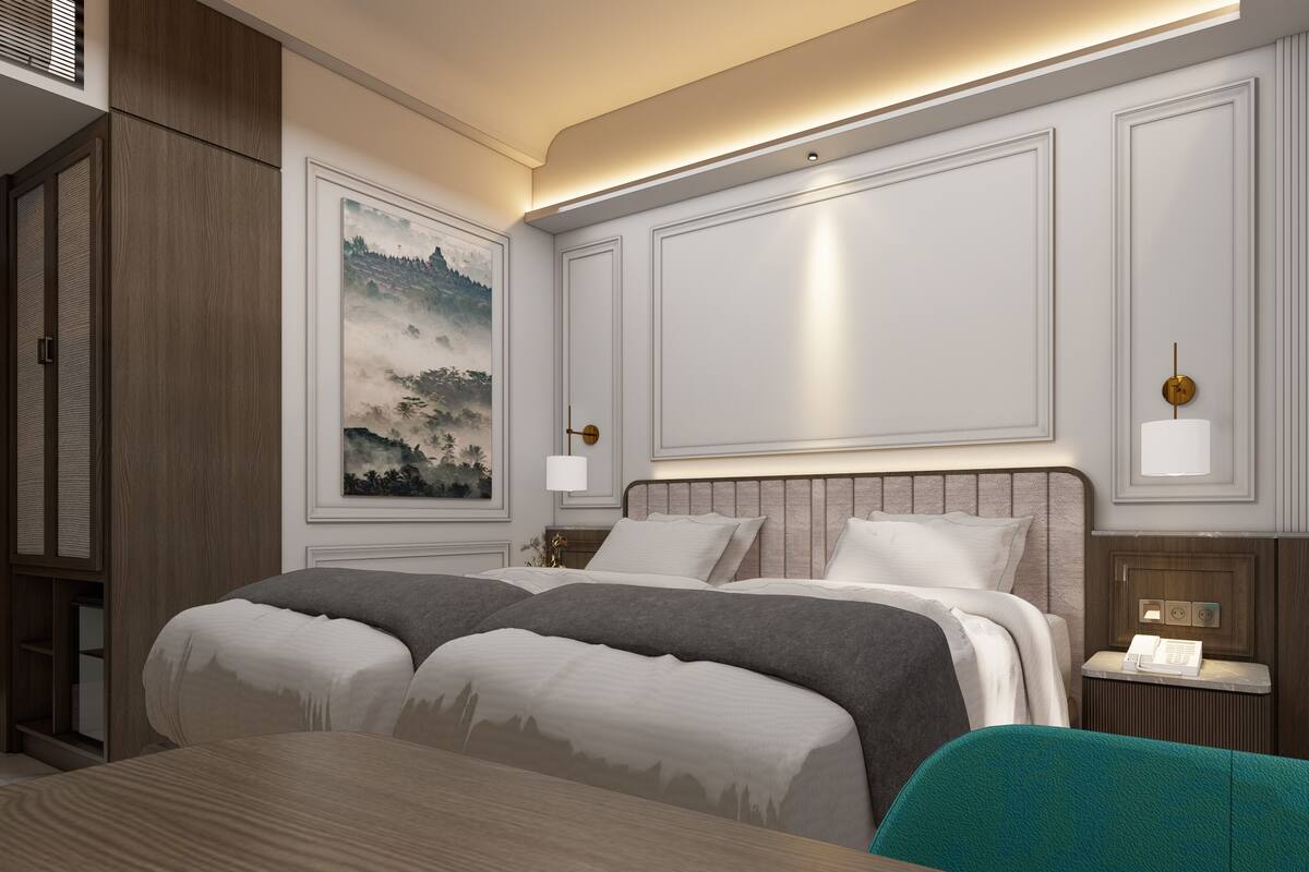 Premier Twin Room | Minibar, in-room safe, desk, blackout curtains