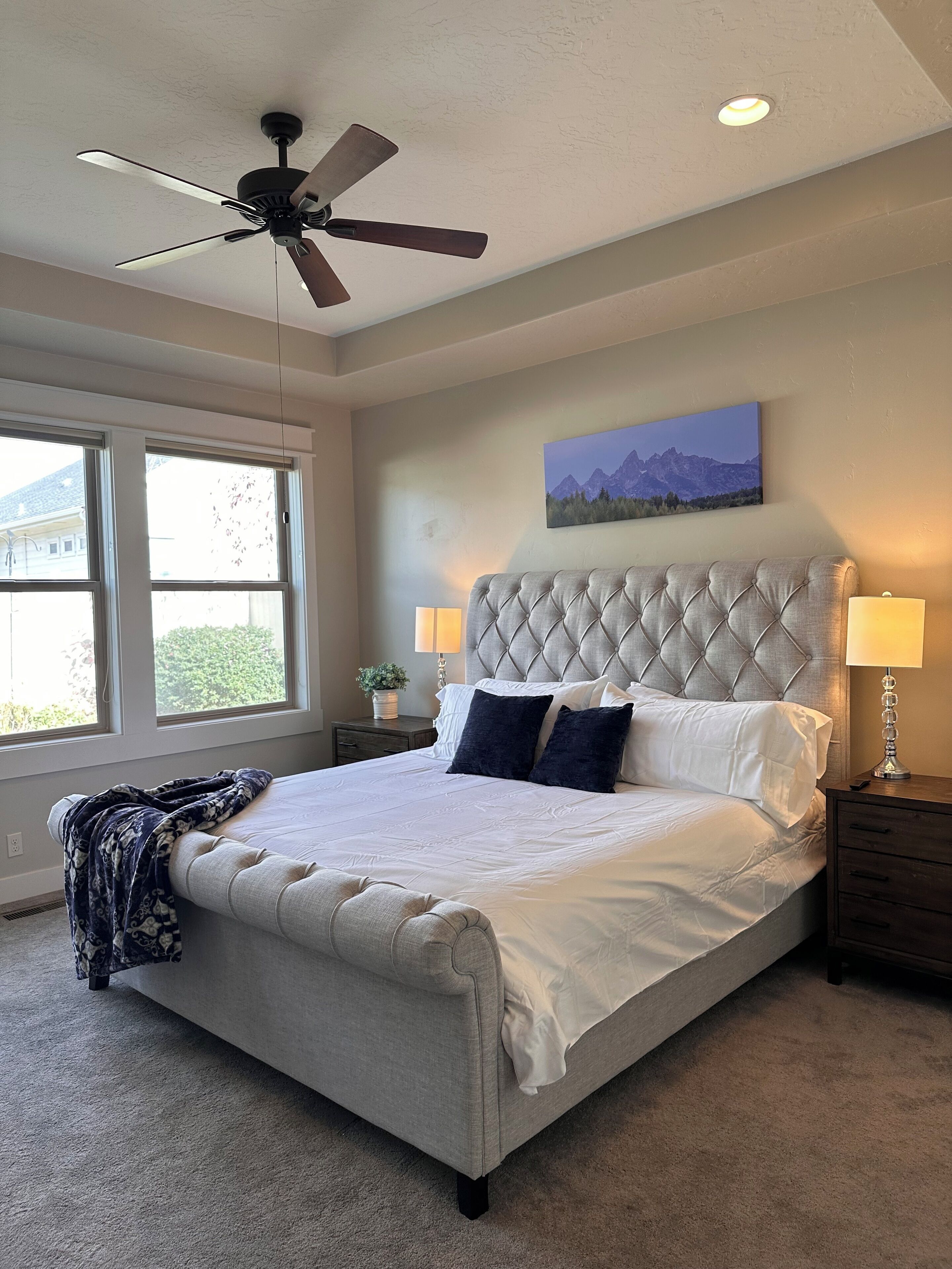 3 bedrooms, iron/ironing board, WiFi, bed sheets