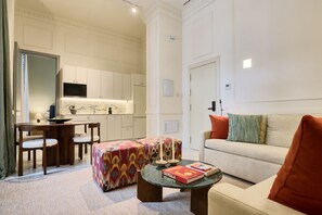 Smart TV - Fantastic elegant apartment at La Maestranza (Sevilla)