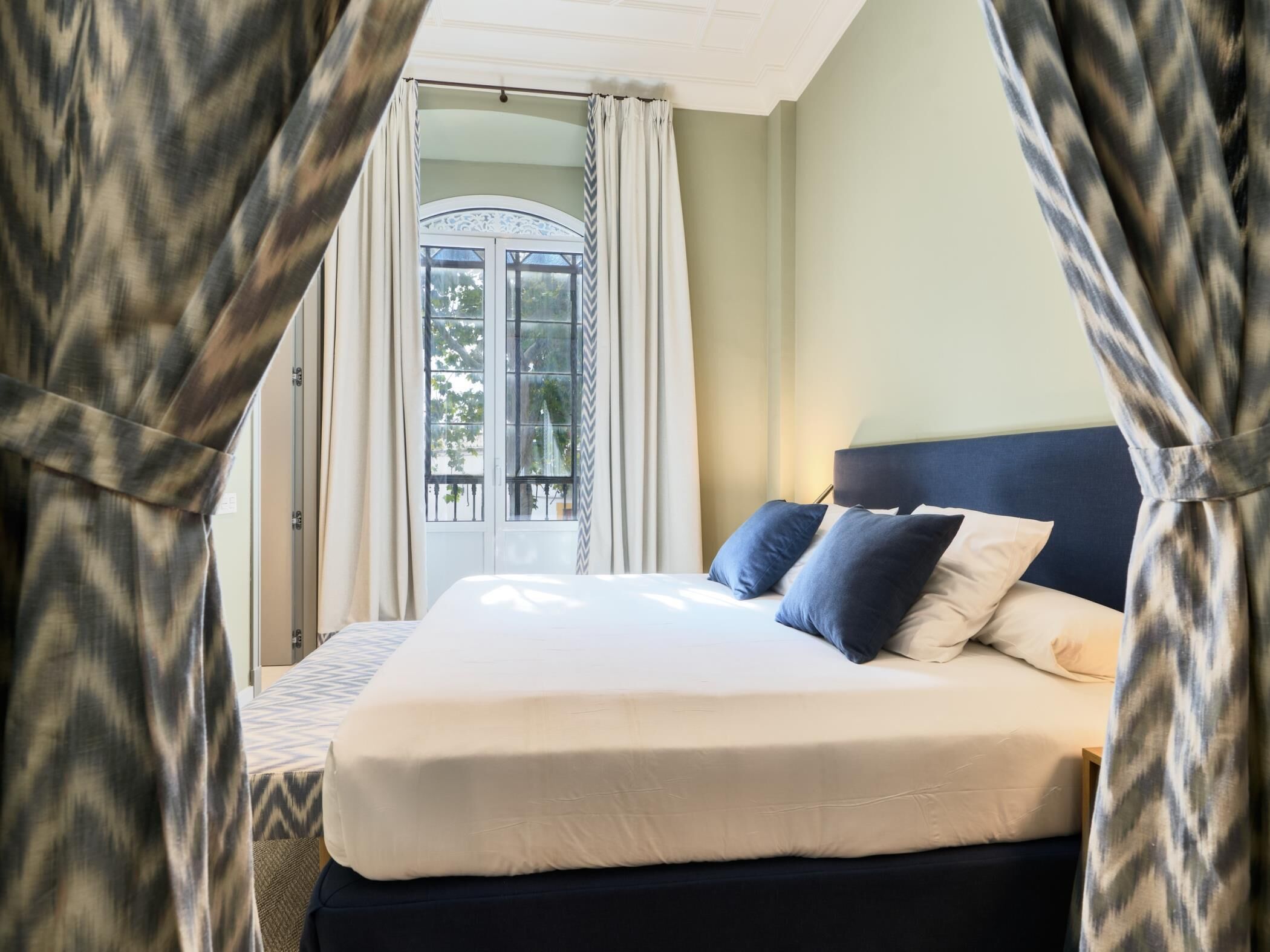 2 soverom, strykejern/-brett, internettilgang og sengetøy