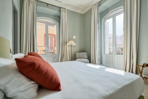 2 bedrooms, iron/ironing board, travel cot, free WiFi - Fantastic elegant apartment at La Maestranza (Sevilla)