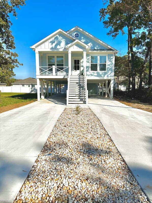 Exterior - Carolina Blue on Waterloo (Ocean Isle Beach)