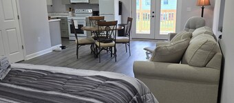 Welcoming Tiny House close to ETSU, Medical Center and Downtown Johnson City, TN