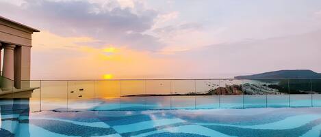 Family Quadruple Room, 2 Bedrooms, Pool Access, City View | Private pool