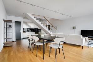 Dining - Blueground | Escher Wyss, view, nr Lake Zurich (Zurich)