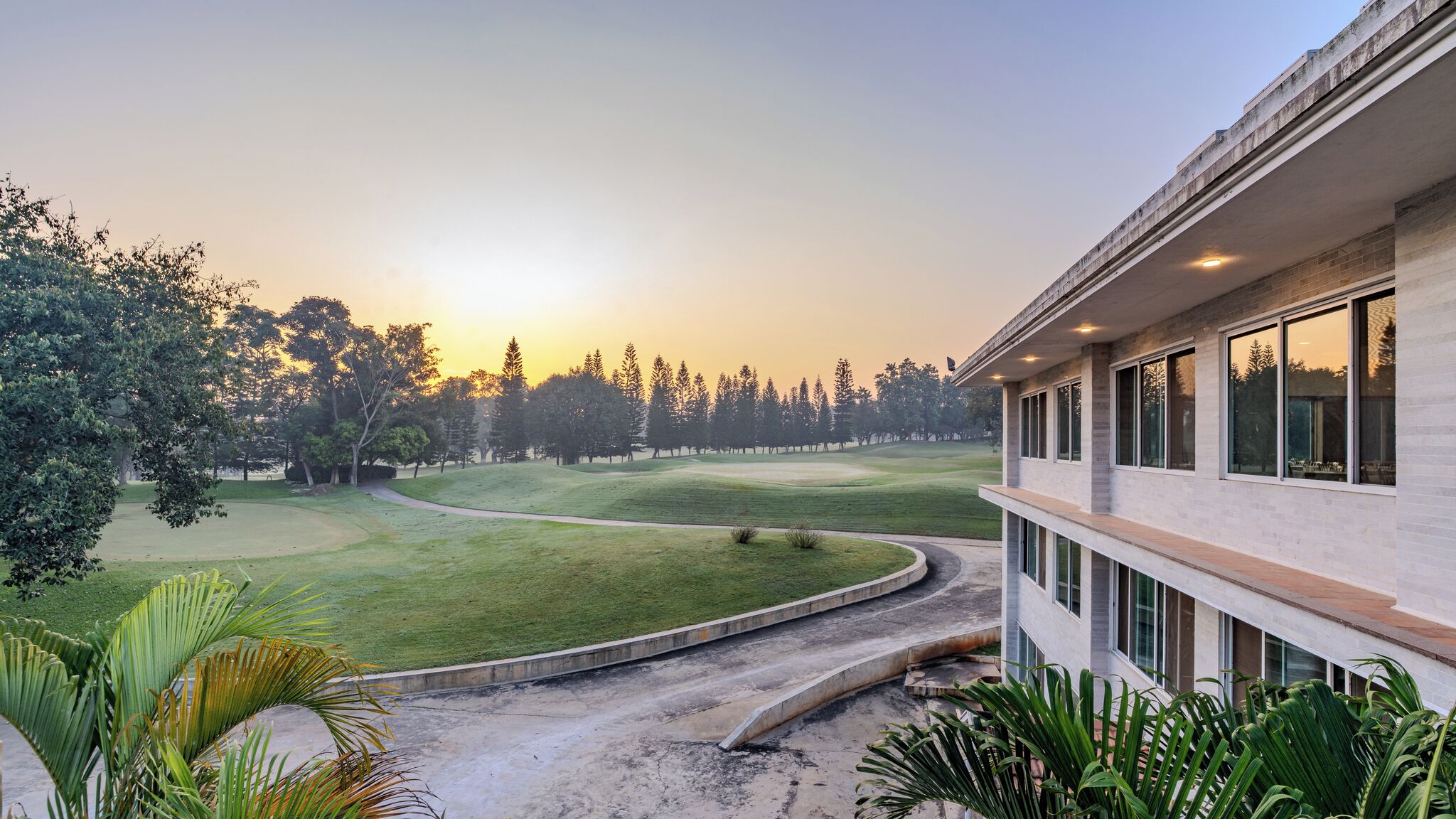 Grand Panorama Executive Suite | Garden view