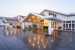 Terrace/patio - Eagleton - The Golf Resort (Ramanagara)