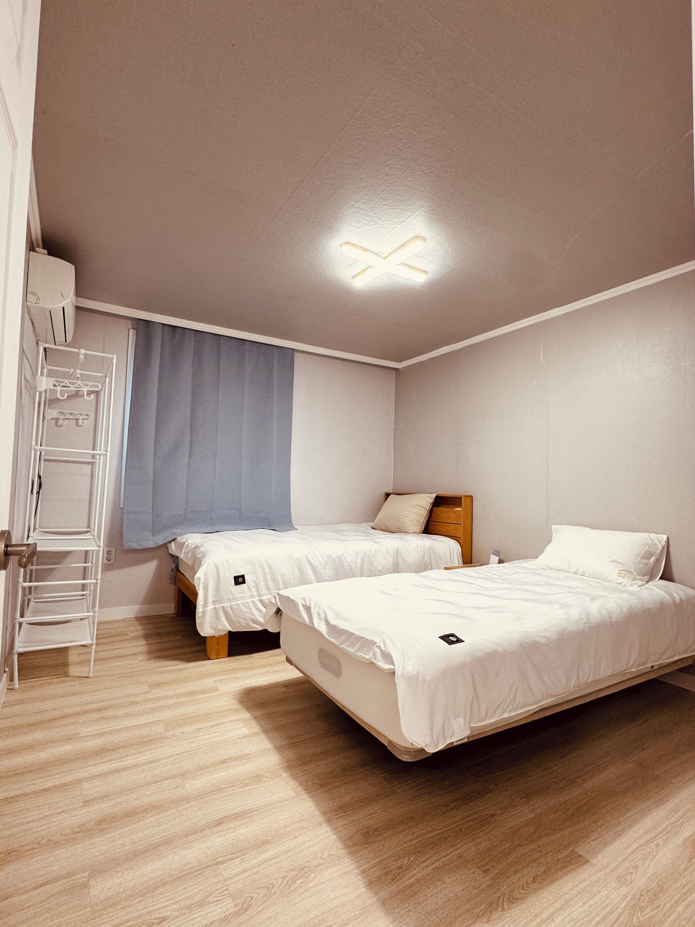 2 室のベッドルーム、WiFi