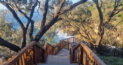 Deluxe Beach Apartment - 3 bedrooms