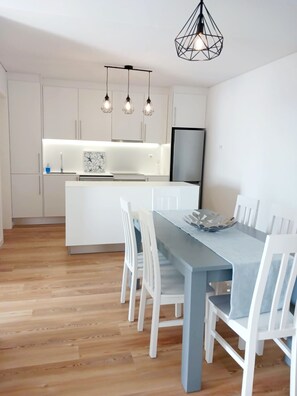 Dining - Escape to Paradise: Ocean View Condo in Lagoa, Açores!  AL#5336 (Lagoa)