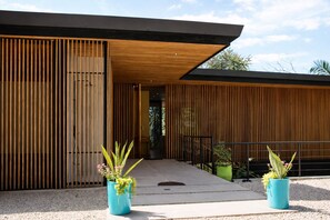 Exterior - SO BLUE INDIGO | MODERN VILLA WITH POOL AND JUNGLE VIEWS (Nosara)