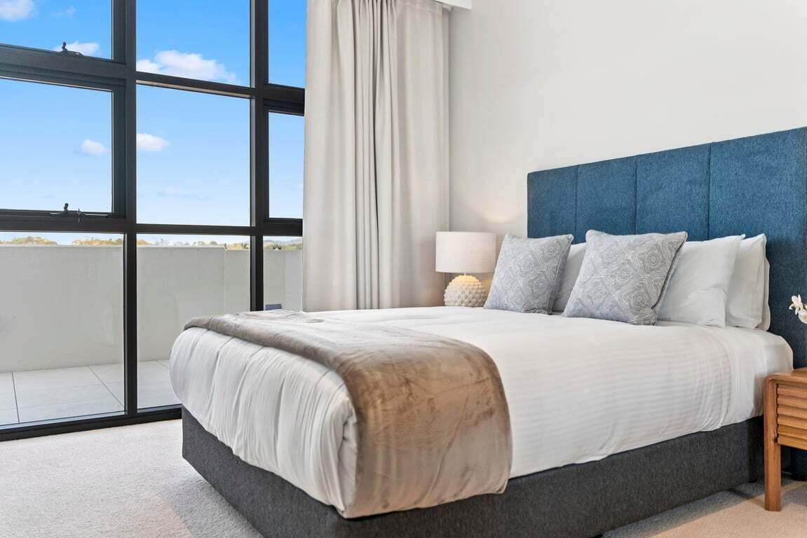 2 habitaciones, escritorio, tabla de planchar con plancha y wifi 