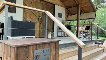 Cabaña Deluxe, vistas al lago | Jardines del alojamiento