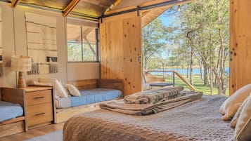 Deluxe-Ferienhütte, 1 Schlafzimmer, Kühlschrank und Mikrowelle, Seeblick