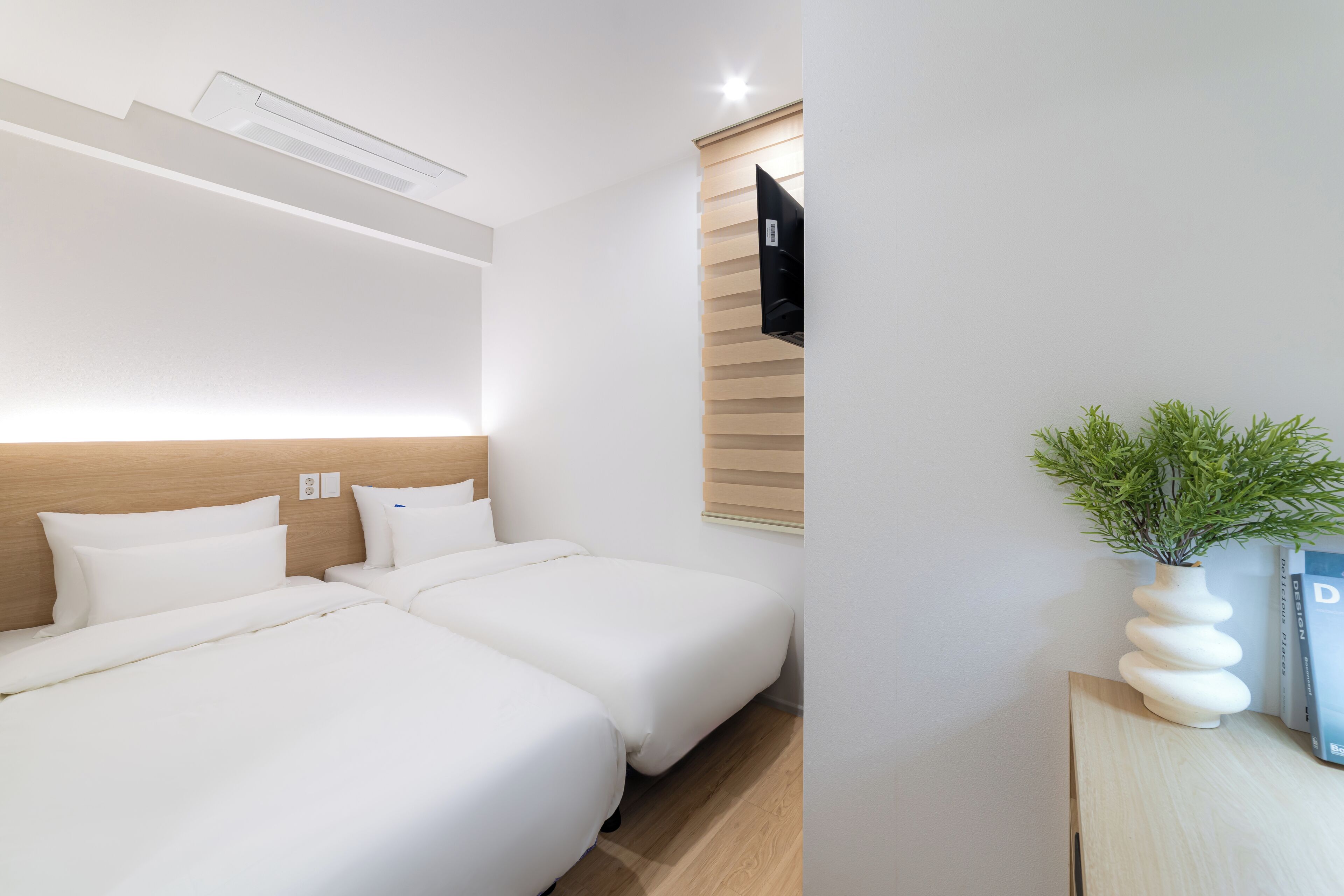 Twin Room, City View | Free WiFi