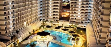 Apartment, 1 Bedroom, Smoking, Balcony | Pool | Outdoor pool