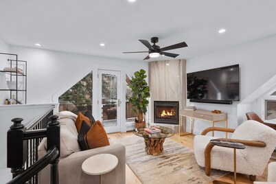 Aspen Townhouse West Unit 1 | Fully Renovated & Steps from Downtown