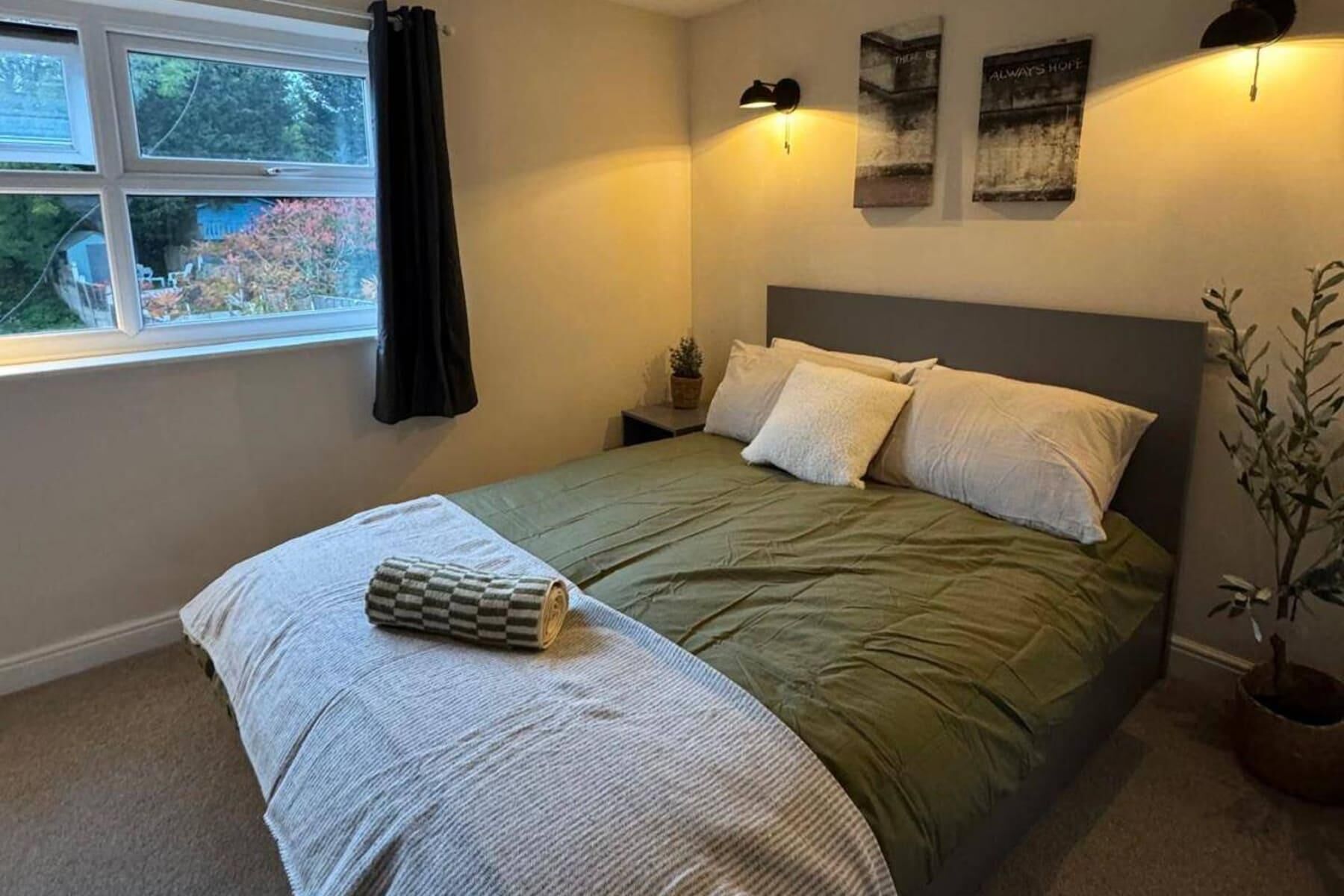 3 bedrooms, WiFi, bed sheets