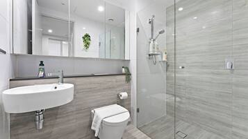 Tovalloles, sabó, xampú i paper higiènic